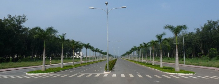 Đường chính vào KCN (N11) rộng 51m