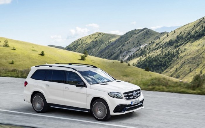 Mẫu SUV cỡ lớn của Mercedes trang bị những hệ thống hỗ trợ và an toàn mới nhất.