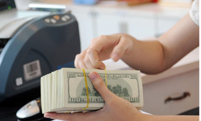 Lãi suất cho vay ngoại tệ vẫn ở mức cao.