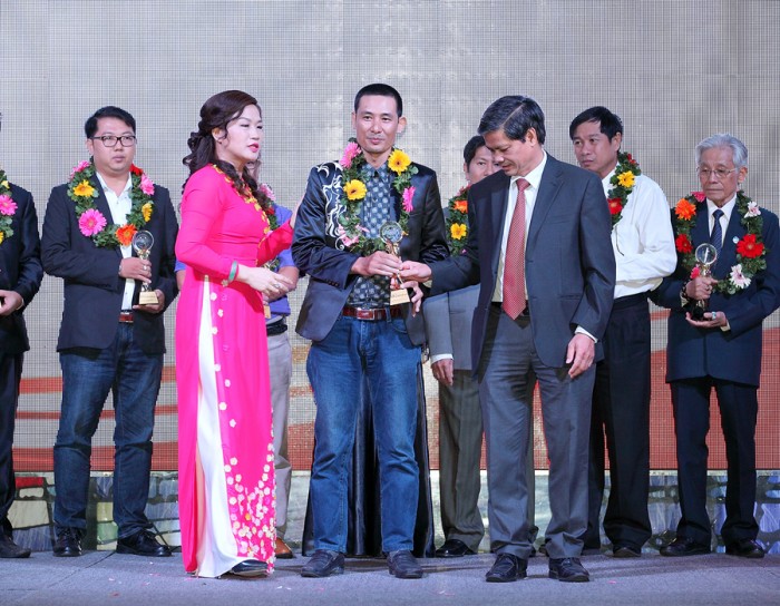 Ao dai Long Ha