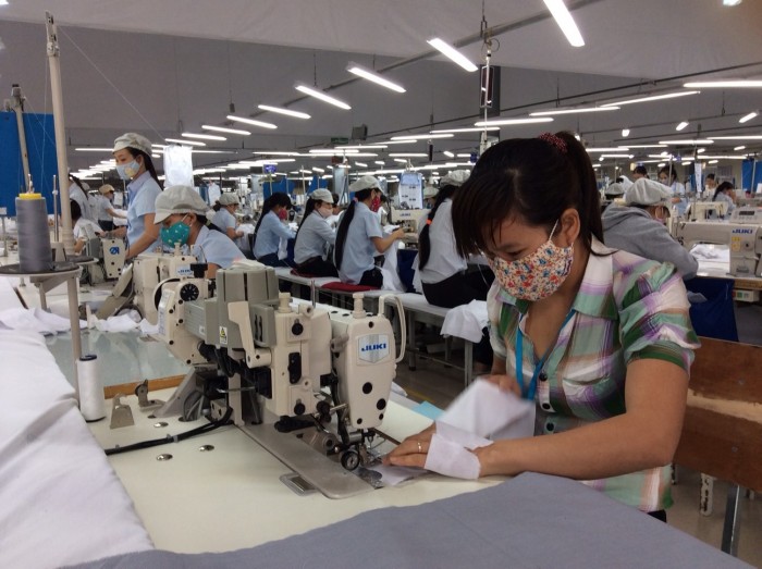 Kim ngạch xuất khẩu ngành dệt may tháng 1 đạt 2 tỉ USD, tăng 5,8% so với cùng kỳ. năm 2015