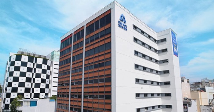 Diễn biến xảy ra tại một số trường đại học thời gian gần đây, như Đại học Hùng Vương, Đại học Hoa Sen... có vẻ đã phản ánh một số lỗ hổng trong hệ thống luật về giáo dục.