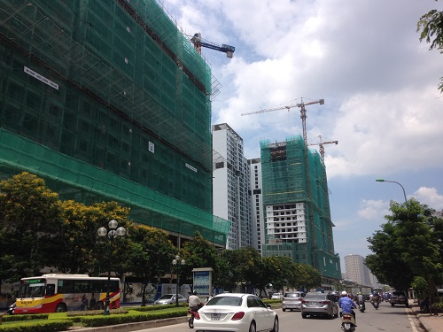 Dự án đang bị quây kín bởi các tòa nhà cao tầng