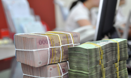 Có trường hợp nhân viên ngân hàng nhận mở sổ 10 tỷ đồng cho khách hàng nhưng lại chỉ ghi nhận vào hệ thống 10 triệu đồng. Ảnh: Anh Quân.