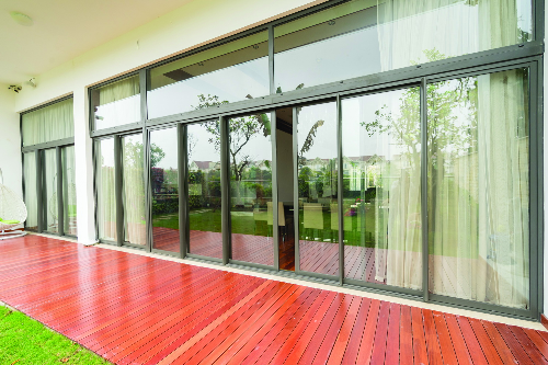 Sản phẩm kính của Eurowindow được nhiều gia đình lựa chọn.