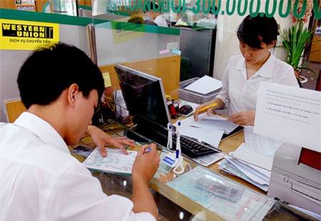 Nhiều khách VIP dù không thu xếp đến quầy giao dịch nhưng vẫn đòi hỏi các giao dịch phải được thực hiện. Ảnh minh hoạ.