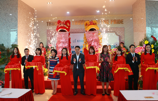 Lễ cắt băng khai trương khối dịch vụ tiện ích và thương mại The Pride