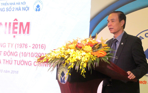 Phó Bí thư Thành ủy Hà Nội Đào Đức Toàn phát biểu tại lễ kỷ niệm 40 năm thành lập Hacinco