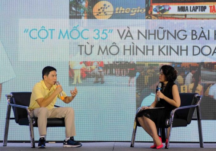 Bà Trương Lý Hoàng Phi Giám đốc BSSC và diễn giả Nguyễn Đức Tài, Chủ tịch HĐQT kiêm Tổng Giám đốc Công ty Cổ phần Đầu tư Thế giới Di động.