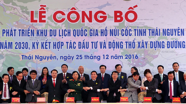Lễ ký kết giữa UBND tỉnh Thái Nguyên và các nhà đầu tư. - Ảnh: VGP/Thành Chung 
