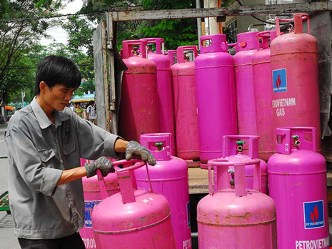 Nghị định 19 gây bức xúc cho DN kinh doanh gas suốt nhiều tháng qua. Ảnh: HTD