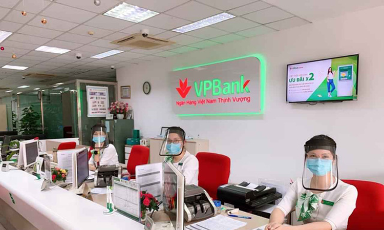 Ngân hàng tổng lực gửi thuốc giảm đau hỗ trợ nền kinh tế, doanh nghiệp và người lao động - Ảnh 4. Ngân hàng tổng lực gửi thuốc giảm đau hỗ trợ nền kinh tế, doanh nghiệp và người lao động - Ảnh 4.