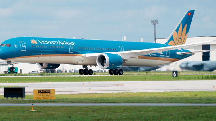 Vietnam Airlines và Vinpearl đề xuất tặng 5.000 kỳ nghỉ trọn gói tri ân lực lượng y tế tuyến đầu trong đại dịch Covid-19 - Ảnh 1. Vietnam Airlines và Vinpearl đề xuất tặng 5.000 kỳ nghỉ trọn gói tri ân lực lượng y tế tuyến đầu trong đại dịch Covid-19 - Ảnh 1.
