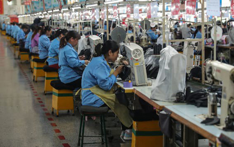 Hậu COVID-19: Gió Đông đã nổi, Ấn Độ có làm được điều quan trọng đã biến TQ thành công xưởng thế giới? - Ảnh 1. Hậu COVID-19: Gió Đông đã nổi, Ấn Độ có làm được điều quan trọng đã biến TQ thành công xưởng thế giới? - Ảnh 1.